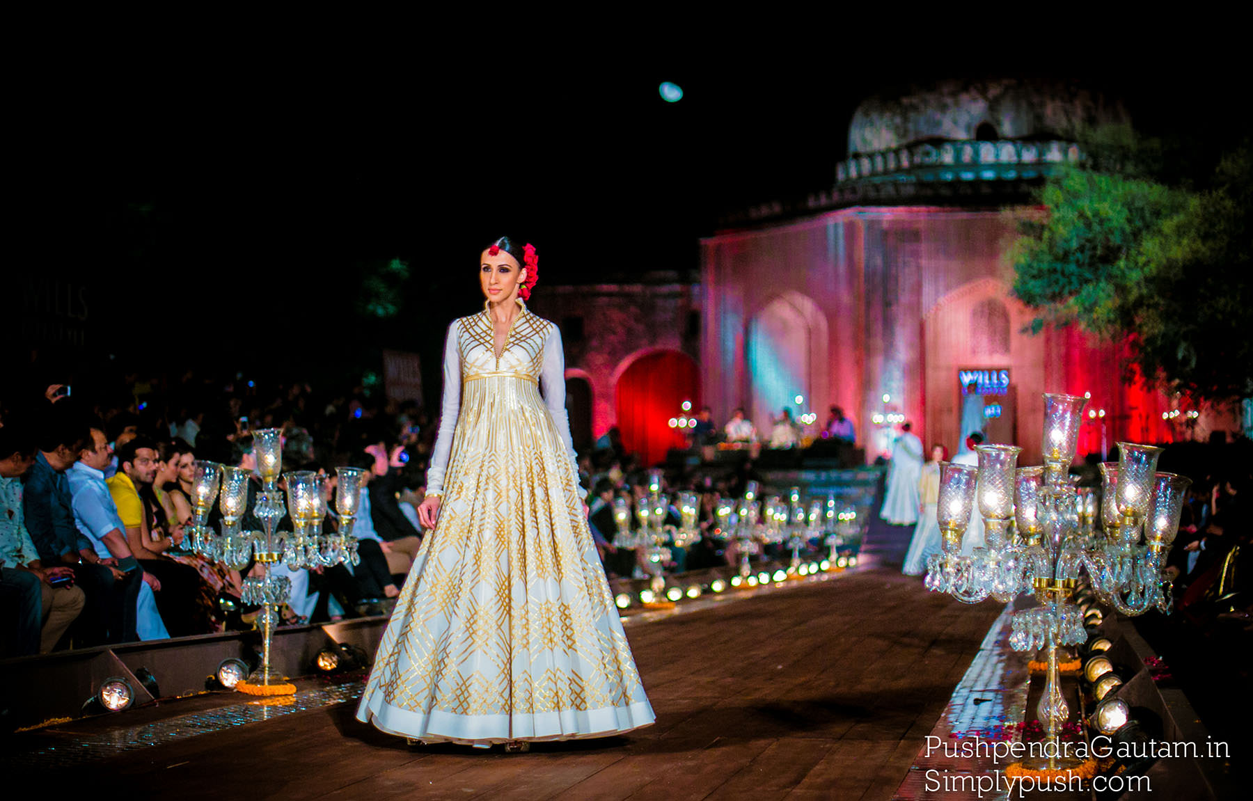 Rohit-bal-grand-finale-wifwss15-quli-khan-tomb-mehrauli-kutub-minar-show-at-wills-lifestyle-india-fashion-week-ss15-Rohit-bal-fashion-show-india-at-wills-india-fashion-week-pushpendragautam-pics-event-photographer-india